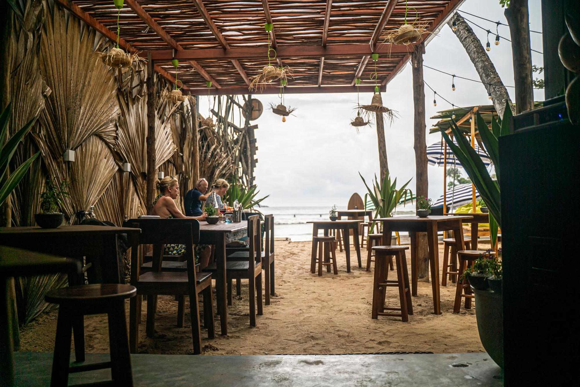 Surf By Sebu Beachfront Apartment *